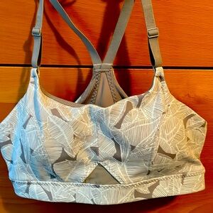 Athleta women’s sports bra